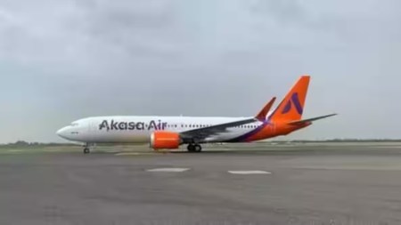 Akasa Air chief Vinay Dube is "dead set against" the idea of having any kind of no-poaching agreement between airlines, asserting that it will not be right.