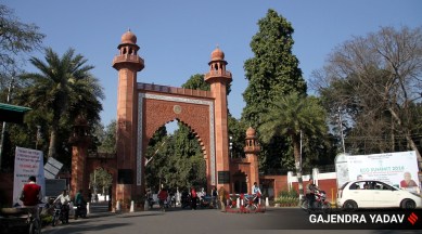 amu students booked palestine support march