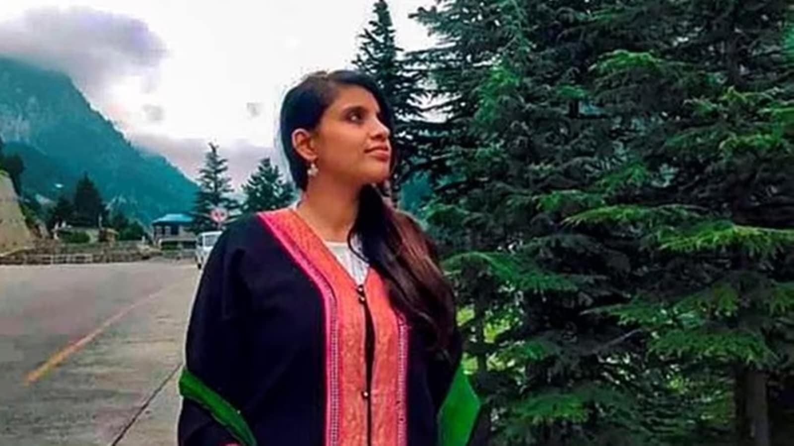 woman-who-travelled-to-pakistan-to-marry-facebook-friend-seeks-noc-to