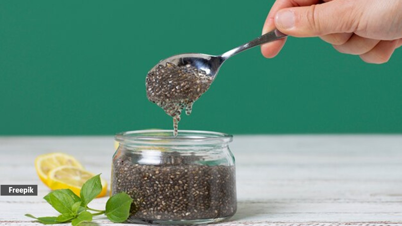 Nutrition alert: Here's what a 28-gram serving of chia seeds contains