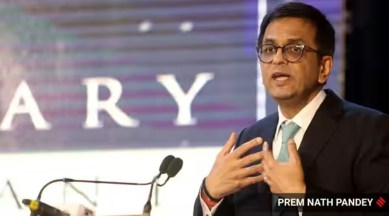 cji Chandrachud pleas SC