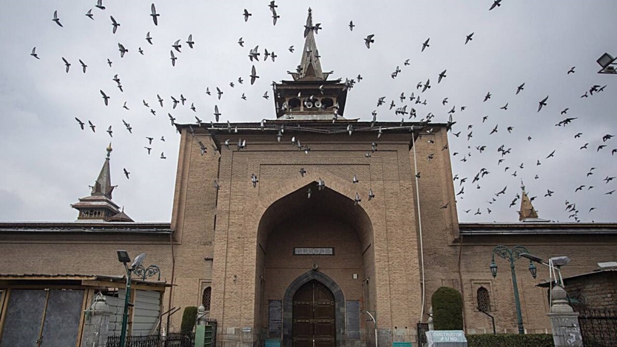 Jamia Masjid, Srinagar’s Jamia Masjid, Srinagar, Srinagar’s Jamia shut third week in a row, India news, Indian express, Indian express India news, Indian express India