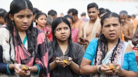 beginning of Bengali festive season, Thousands devotee offered tarpan, River Hooghly, Mahalaya, River traffic police, Vehicular movements, indian express news