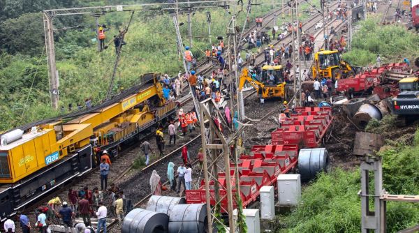 panvel train derailment