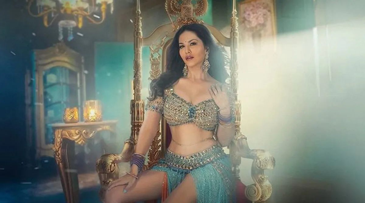 Force Senny Leon Sexy Video - Sunny Leone features in tasteful recreation of Madhuri Dixit's Mera Piya  Ghar Aaya, watch video | Bollywood News - The Indian Express