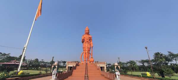 Madhya Pradesh elections, MP ready for polls, MP Scindia family, MP Polls Scindia family, Jyotiraditya Scindia, Lok sabha 2024 polls, road to 2024, BJP madhya pradesh election campaign, congress MP campaign, MP Poll updates, Shivraj Singh Chouhan, Kamalmath, Congress Party, BJP, Gwalior, Madhya Pradesh,, Politics, India, Lok Sabha Election Campaign, election premium, indian express news