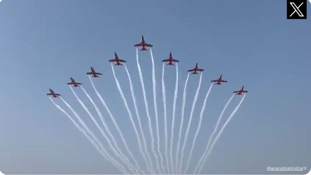 Anand Mahindra shares video of IAF jets rehearsal before India-Australia World Cup final