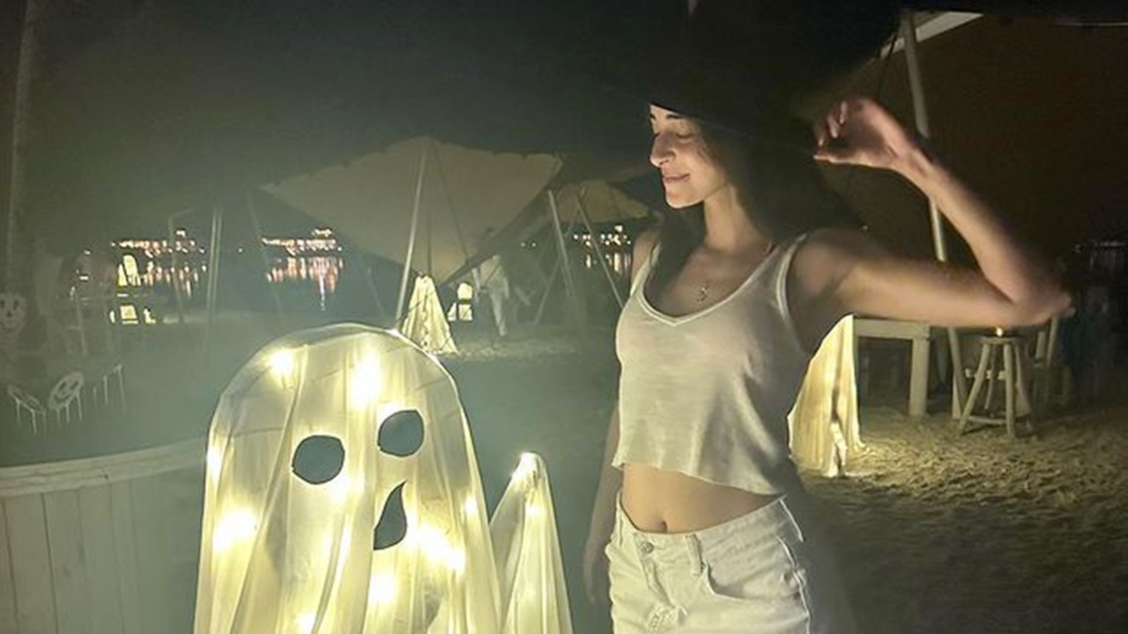 Masked Ananya Panday returns from Dubai decked in limited edition Louis  Vuitton worth over Rs 4 lakh, Rs 3k Playboy joggers. SEE PICS