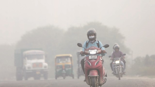 Delhi air severe, curbs back: No trucks, classes go online, odd-even on table