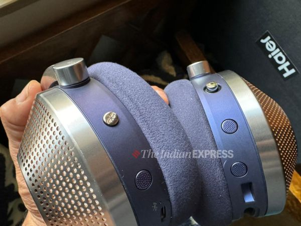 The Dyson Zone headphones