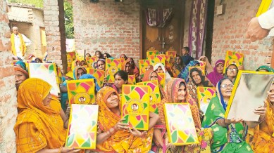 2019 Lok Sabha elections, Rahul Gandhi, smriti irani, Lok Sabha elections, Lucknow news, Uttar pradesh news, Lucknow, India news, Indian express, Indian express India news, Indian express India
