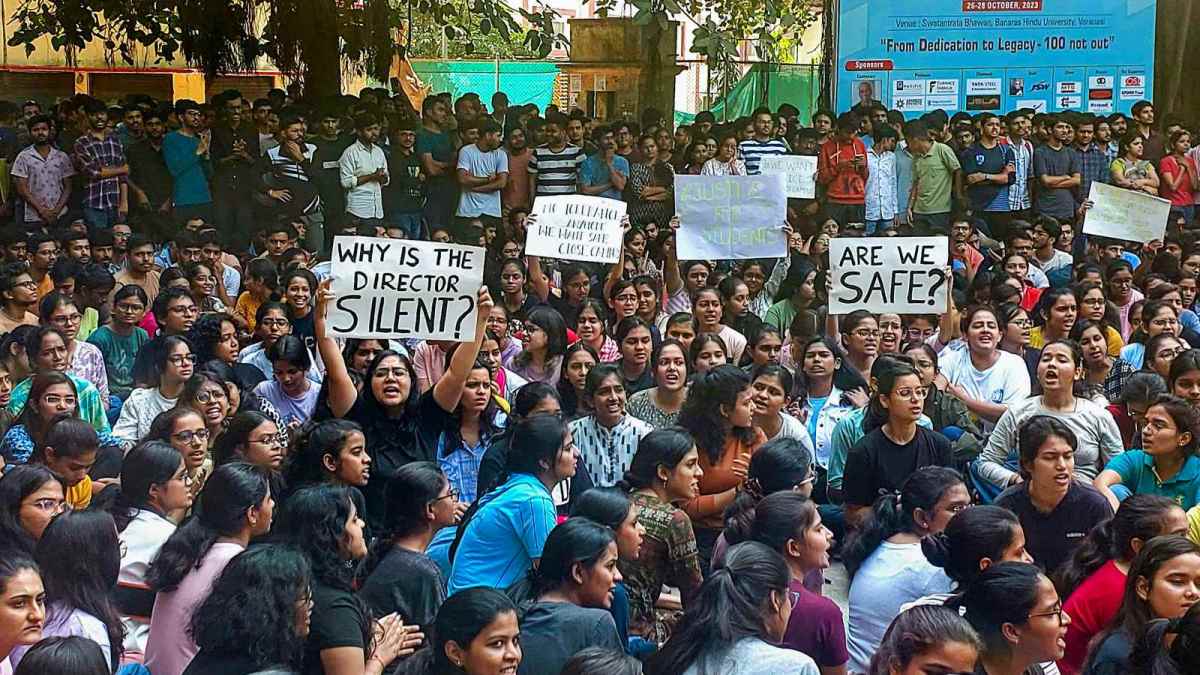 IIT-BHU campus, molestation case, itt-bhu prtest