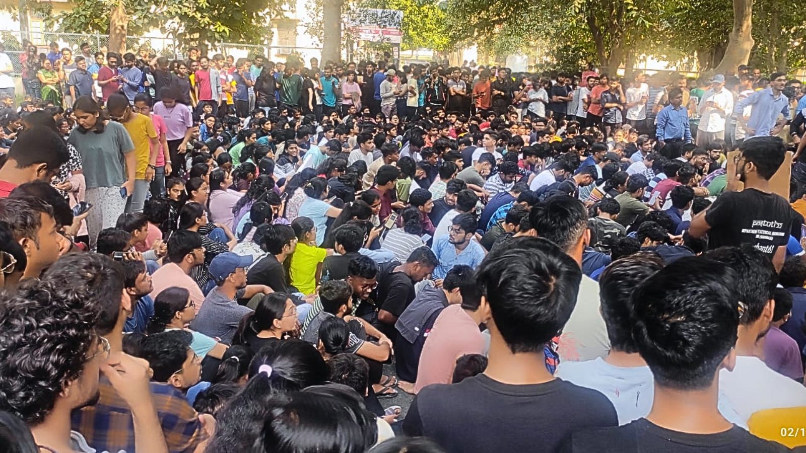 IIT BHU protest, Varanasi, Uttar Pradesh, students protest, iit bhu student molestation, indian express
