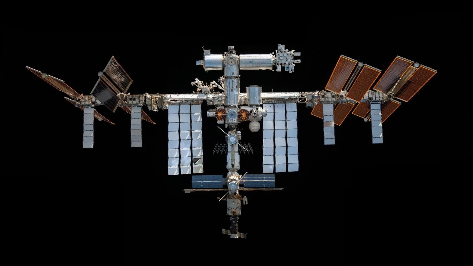 A mosaic image of the International Space Station as pictured by a Crew Dragon spacecraft in 2021. (NASA)