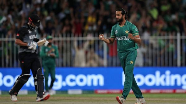 Pakistan allrounder Imad Wasim has retired from international cricket.