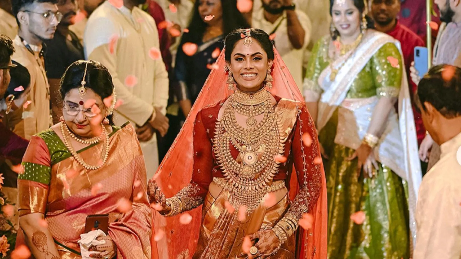 1600px x 900px - Radha's daughter Karthik Nair is a happy bride in latest wedding pictures
