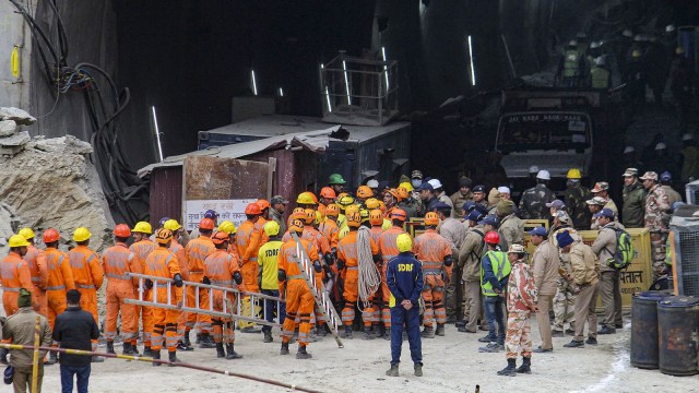 The dig: 400 hrs, dozen agencies, Govts on ground, in the backroom