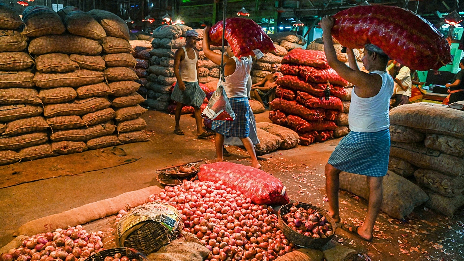 Now, buy onions for Rs 55/kg from fair price shops in Tripura North
