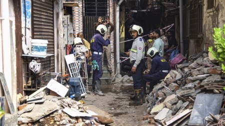 8 injured after LPG blast leads to collapse of buildings in Chembur