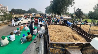 Punjab farmers protest against legal action over stubble burning