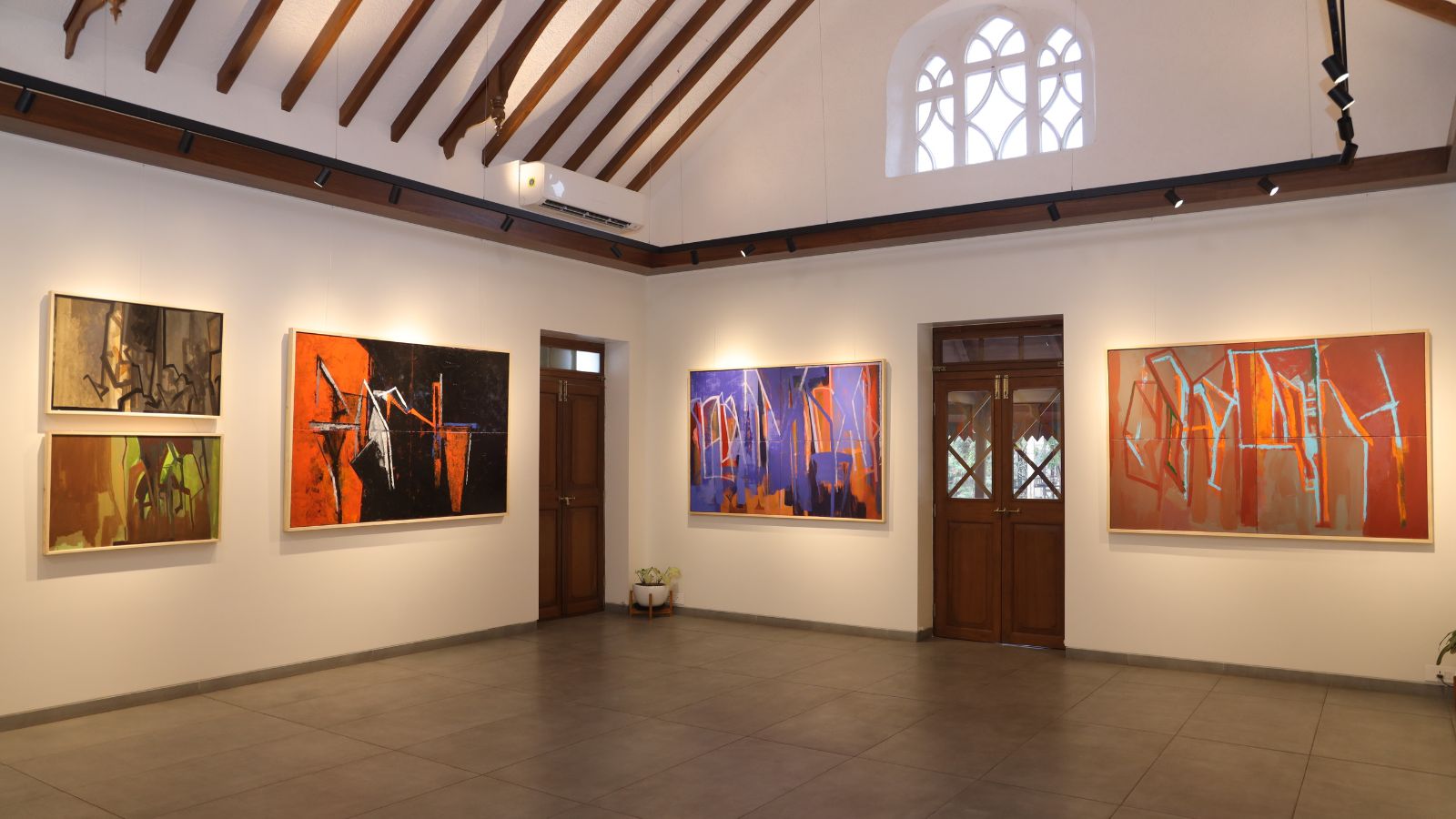 At Pune show, an artist pays tributes to 75 years of India’s ...