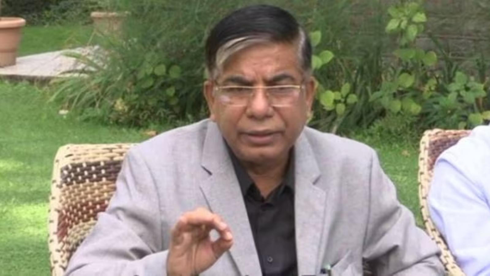 Union MoS flags ‘irregularities’ in midday meal scheme, Bengal minister hits back