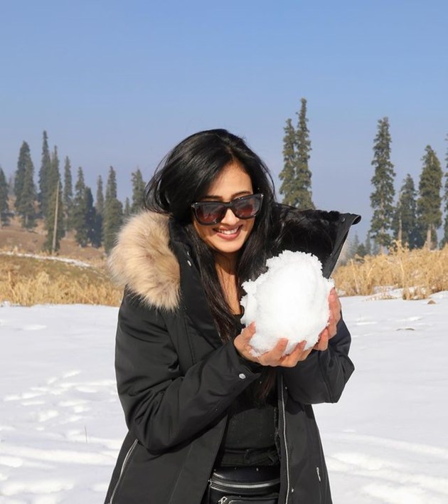 Shweta Tiwari and Palak Tiwari share photos from family trip ...