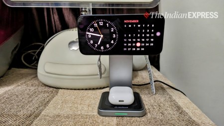 Stuffcool Rover 3-in-1 wireless charger