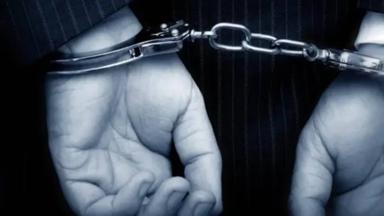 Mumbai: Married techie held for raping bank manager under pretext of marriage | Mumbai News
