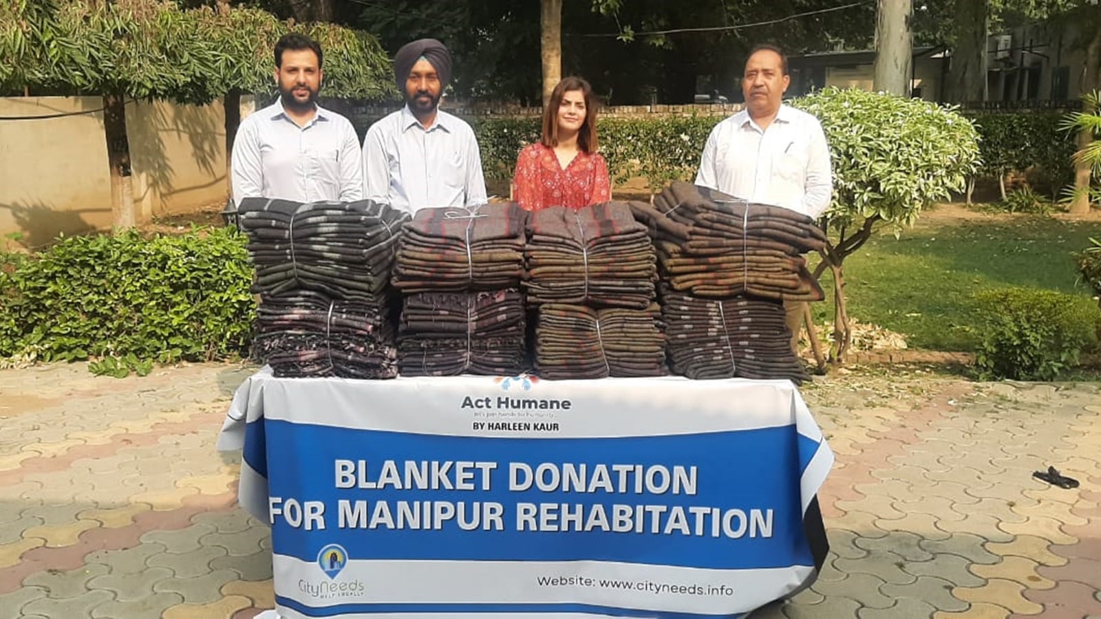 This Punjab cadre IFS officer is collecting woolens for people in