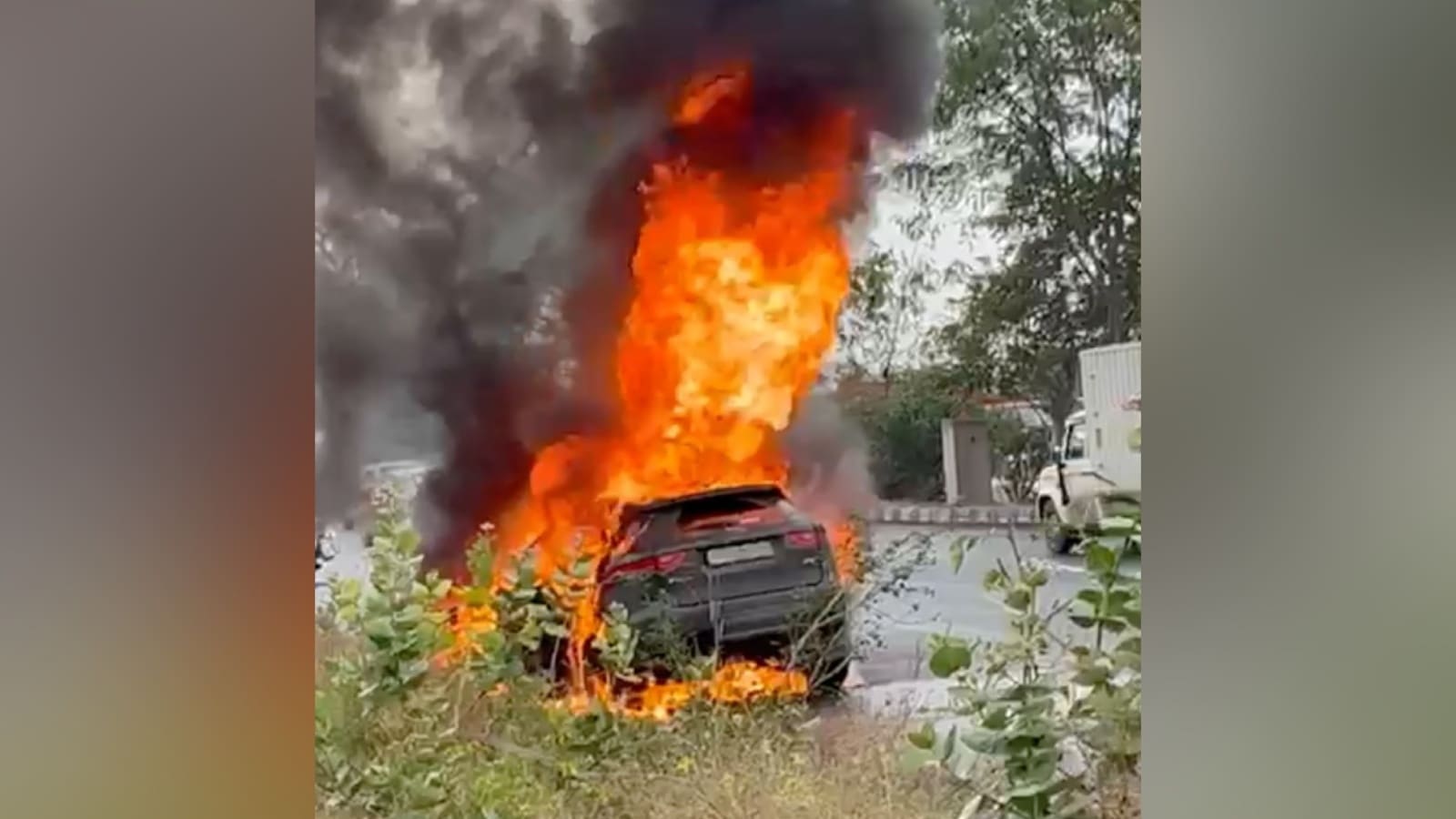 Watch | Jaguar worth Rs 1 crore catches fire on Delhi-Jaipur highway near Manesar