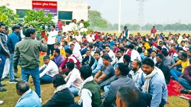 Greater Noida protest, delhi striking sanitation workers, striking sanitation workers, delhi news, India news, Indian express, Indian express India news, Indian express India