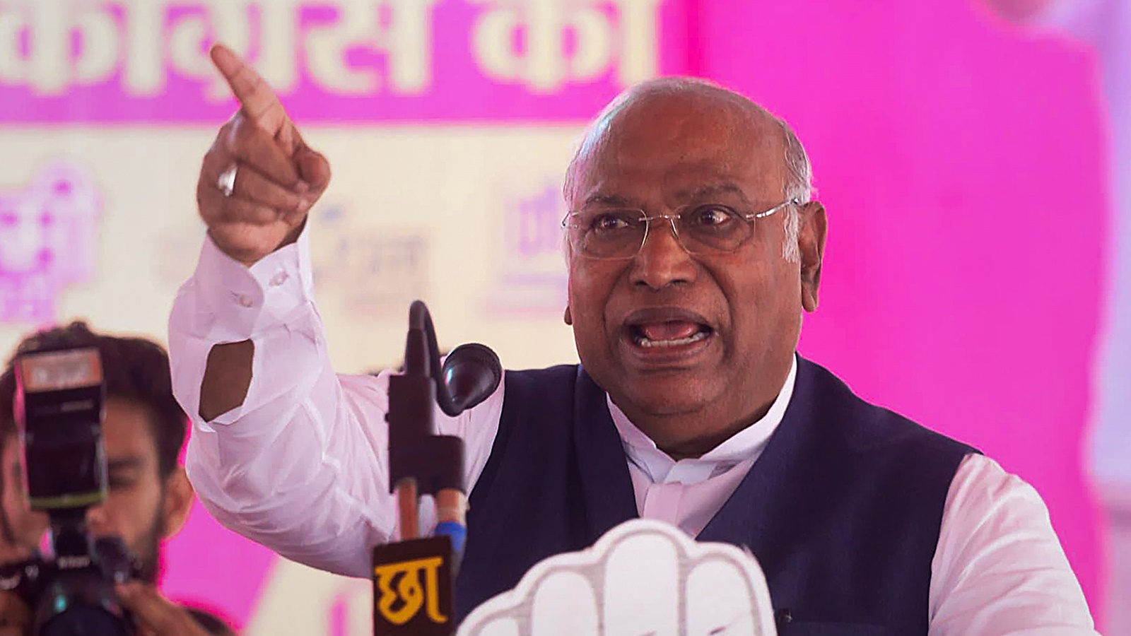 Dropped from NMML, Kharge says BJP out to destroy Nehru's name- The New  Indian Express