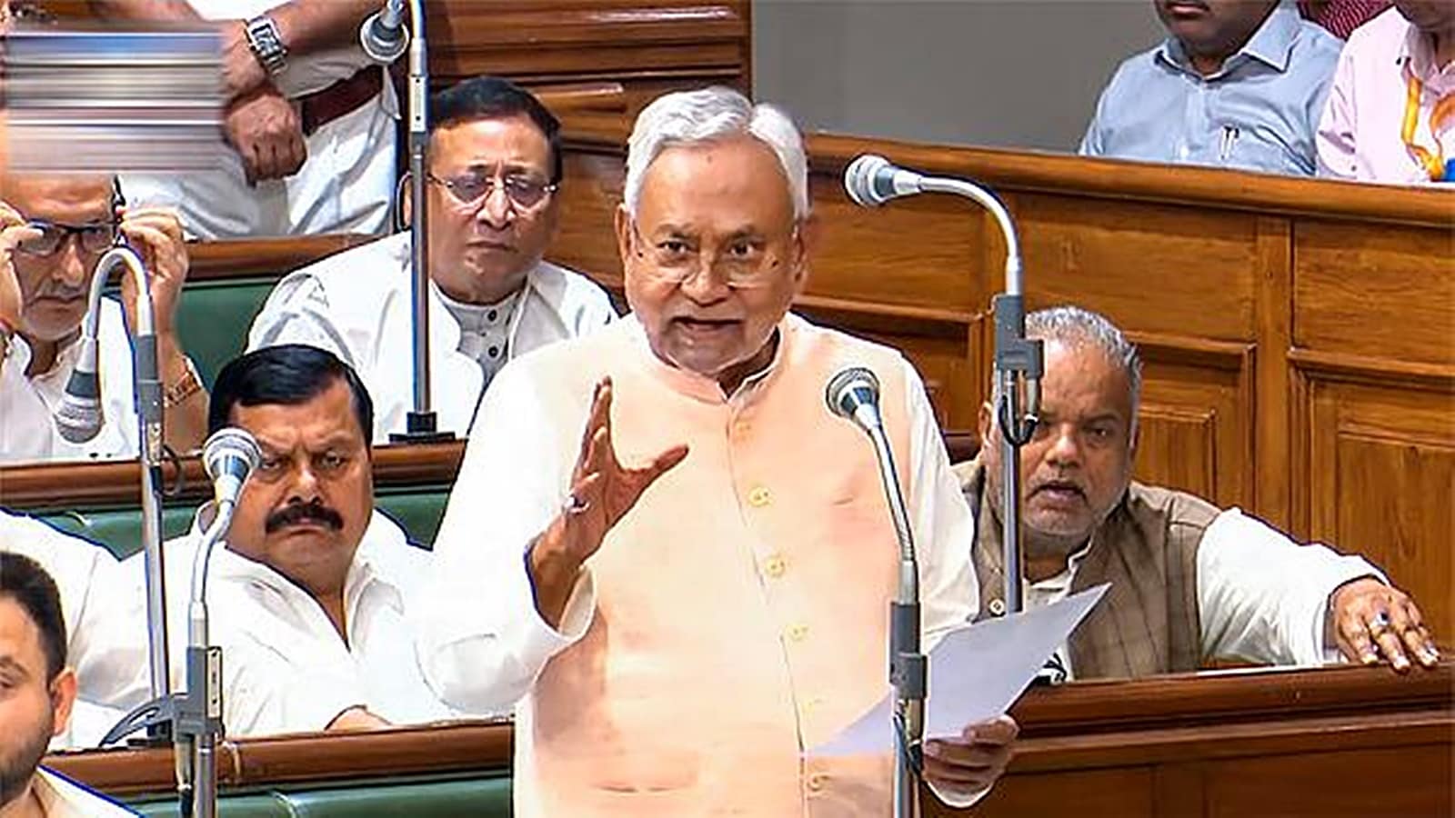 Nitish Kumar’s crude remarks in Bihar assembly come under fire | India