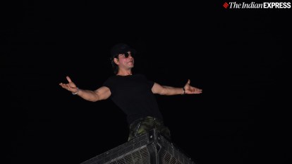 Happy Birthday Shah Rukh Khan: King of Romance turns 58, makes special  midnight appearance for fans