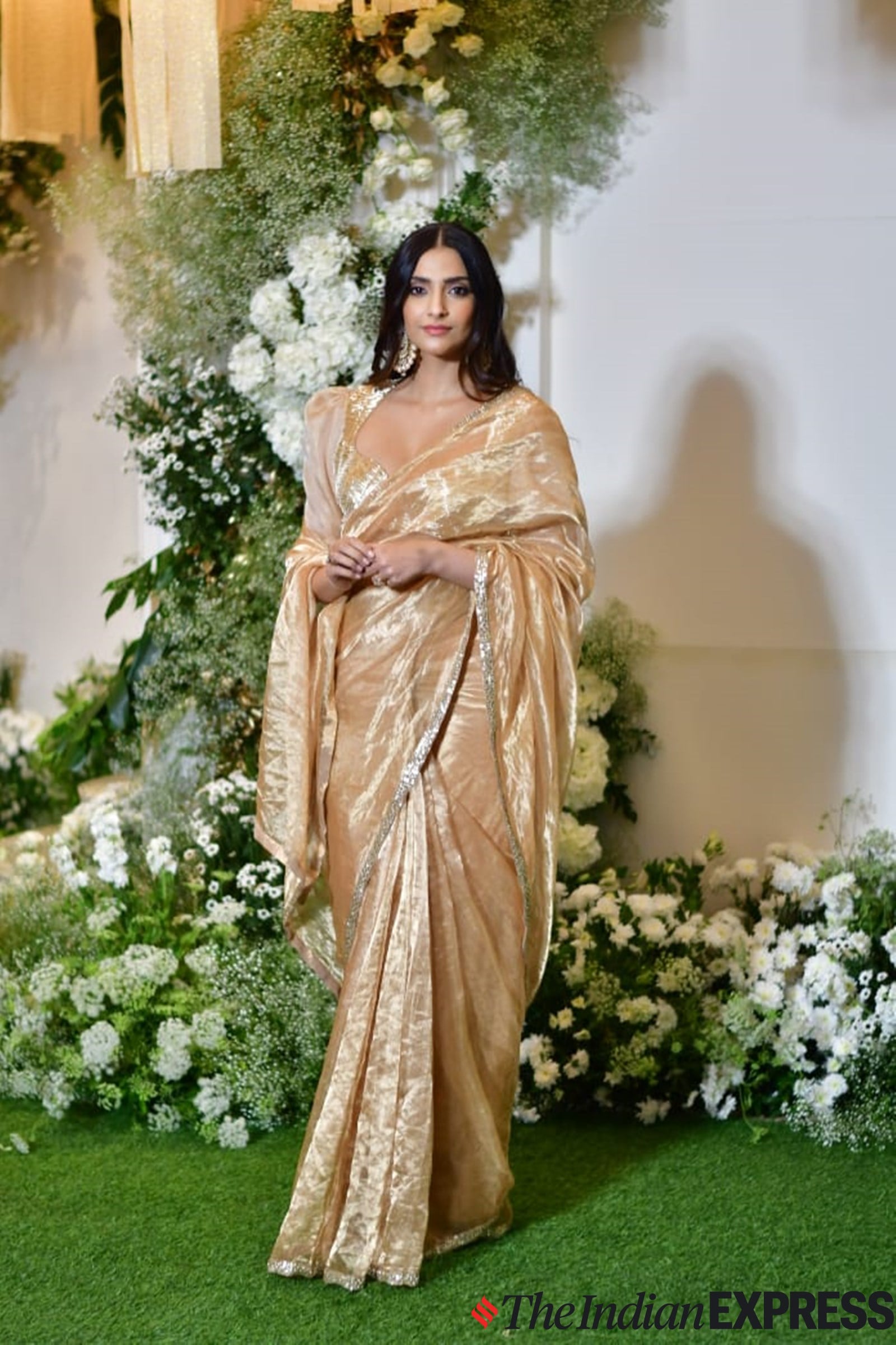 Diwali celebrations in B-Town, Manish Malhotra Diwali party Mumbai, Star-studded Diwali bash in Mumbai