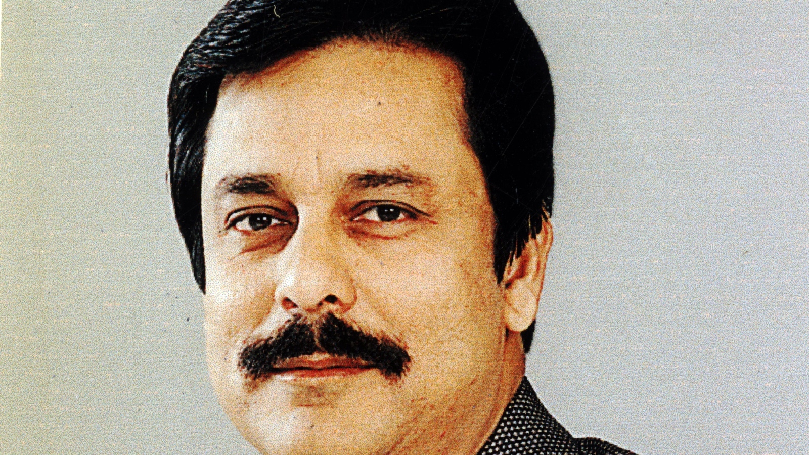 Subrata Xxx - Subrata Roy passes away: Bollywood celebs pay tribute to Saharashri,  remember his film connect | Bollywood News - The Indian Express