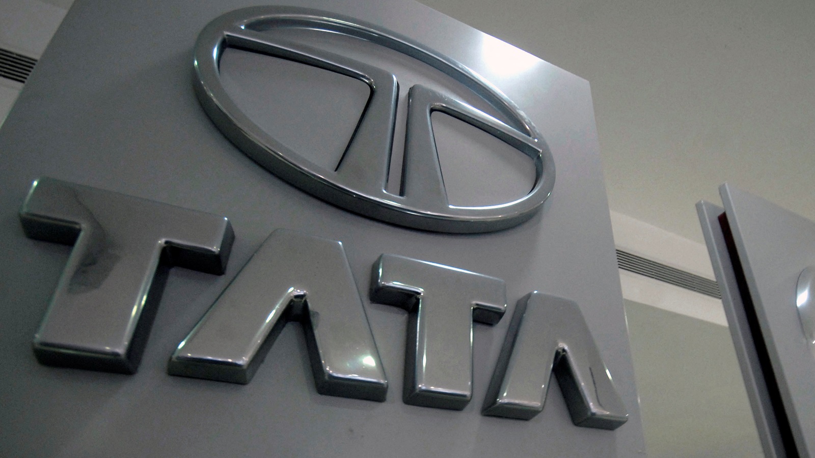 Hyundai Motor Company Car Tata Motors Hyundai Tucson, lincoln motor  company, emblem, company, text png | PNGWing