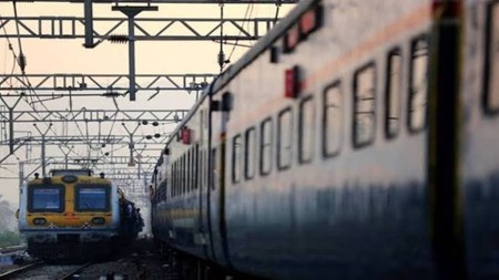 Train derails in Odisha, all passengers safe