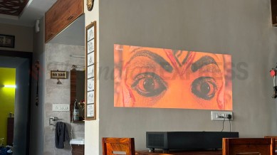 BenQ V5000i laser projector