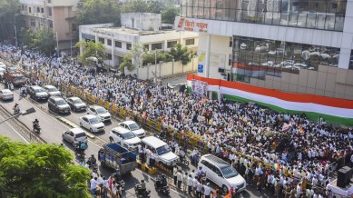 Will raise onion farmers’ voices in Delhi, says Sharad Pawar