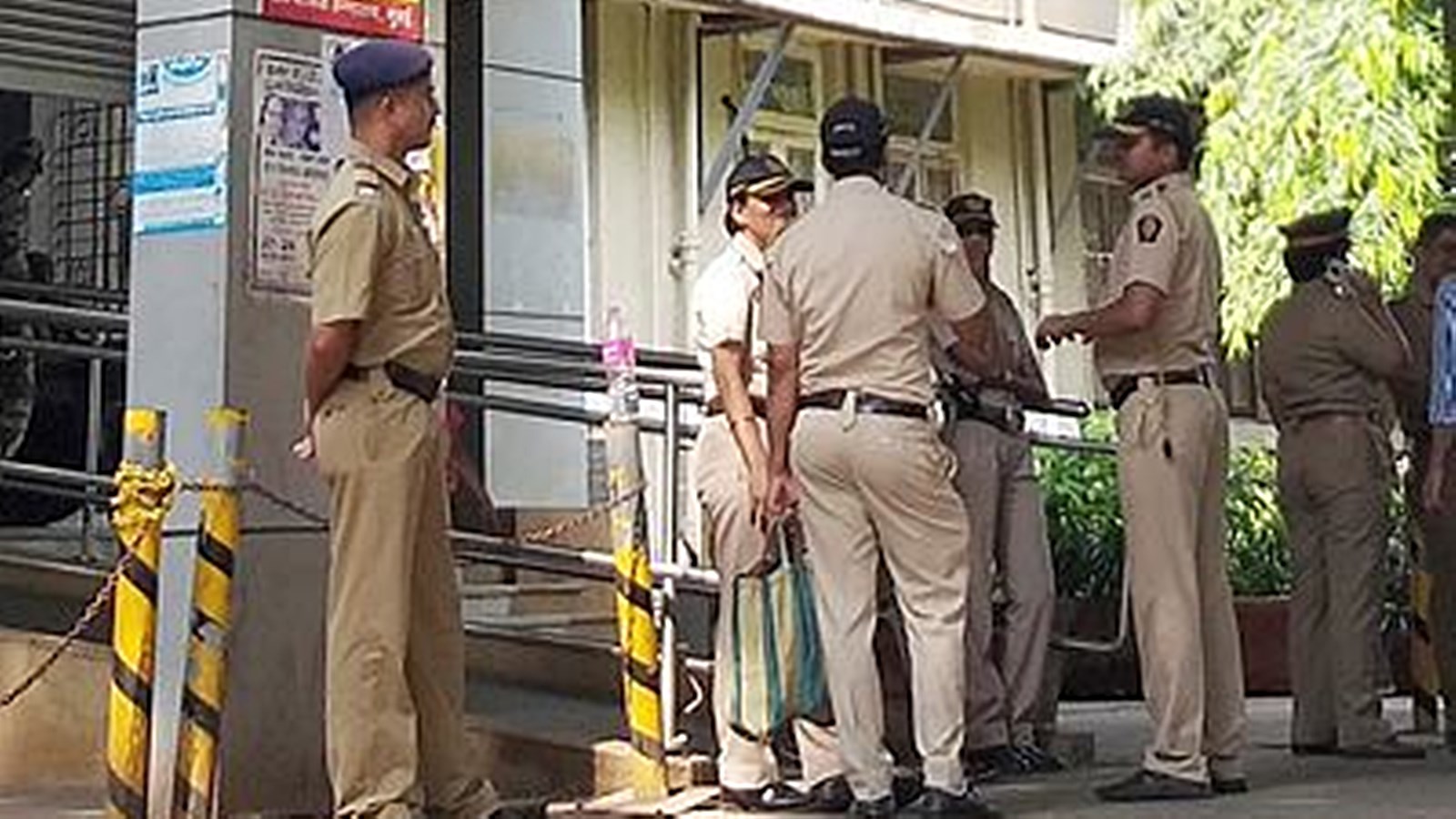 Karnataka Woman Booked For Sending Hoax Bomb Threat Sms To Police To ...