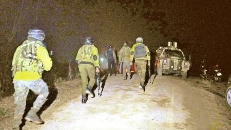 Militant attack in Srinagar neighbourhood injures policeman