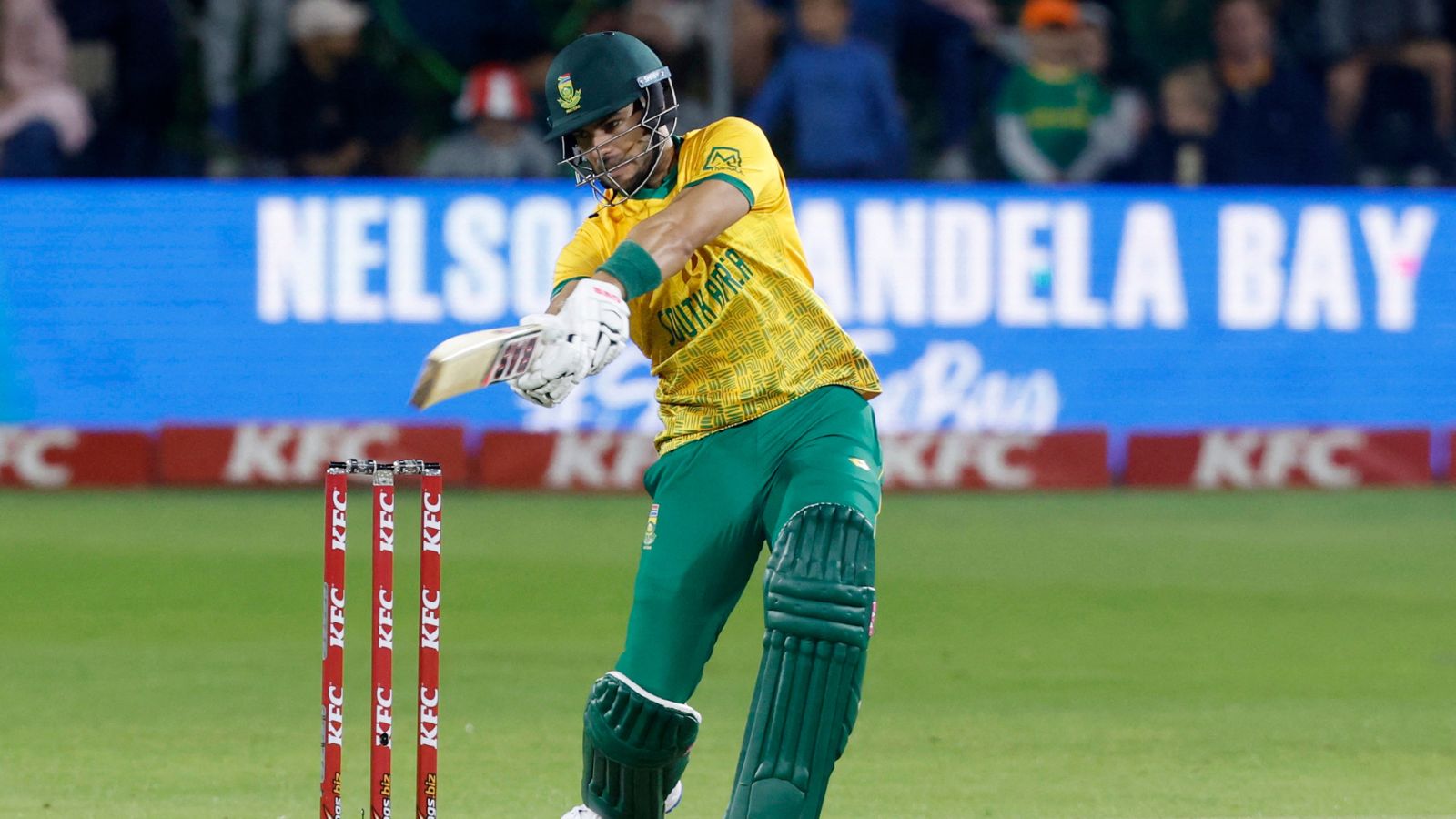 IND vs SA: Reeza Hendricks' onslaught takes South Africa to victory in rain-reduced second T20I | Cricket News - The Indian Express