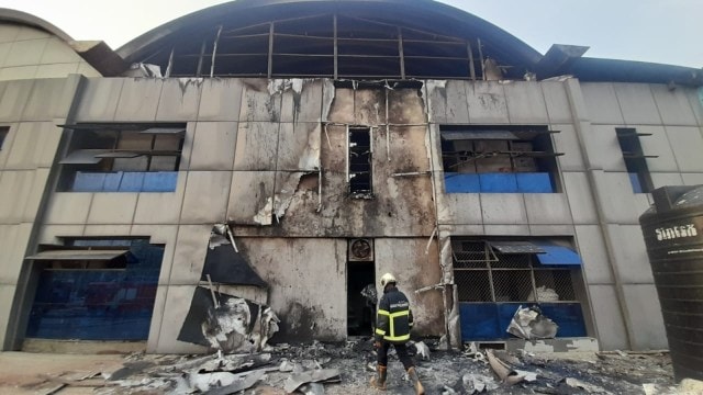 mumbai ltt fire