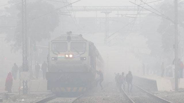 Train services were disrupted by dense fog and smog successful  Delhi. (Express photograph  by Praveen Khanna)