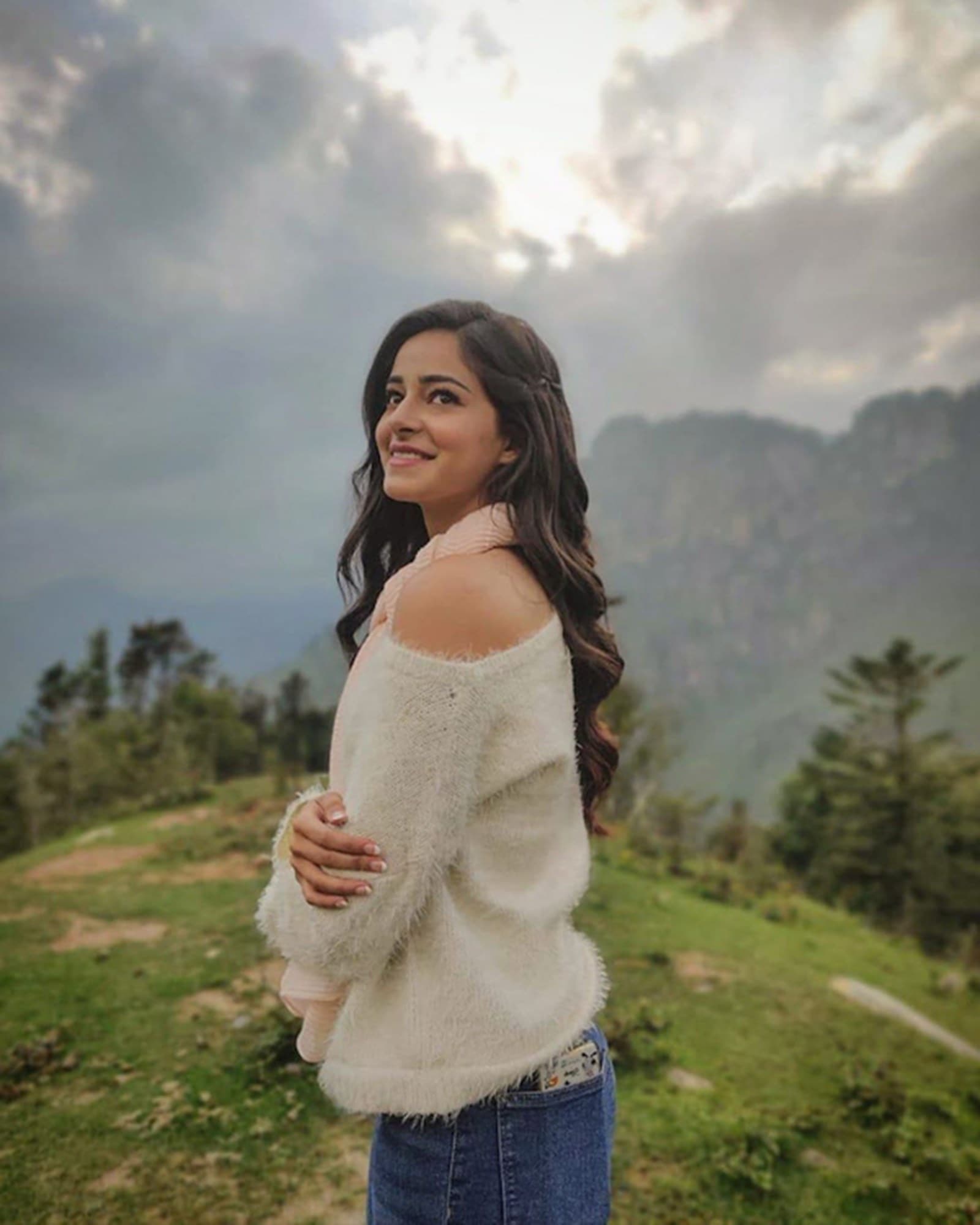 winters, sweaters, ananya panday