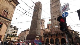 bologna leaning towers
