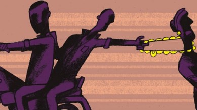 woman dragged out of e-rickshaw, Chain snatching, snatcher succumbs to injuries, delhi accident, delhi accident news, delhi news, indian express news