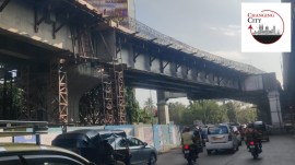 changing city mumbai airport flyover
